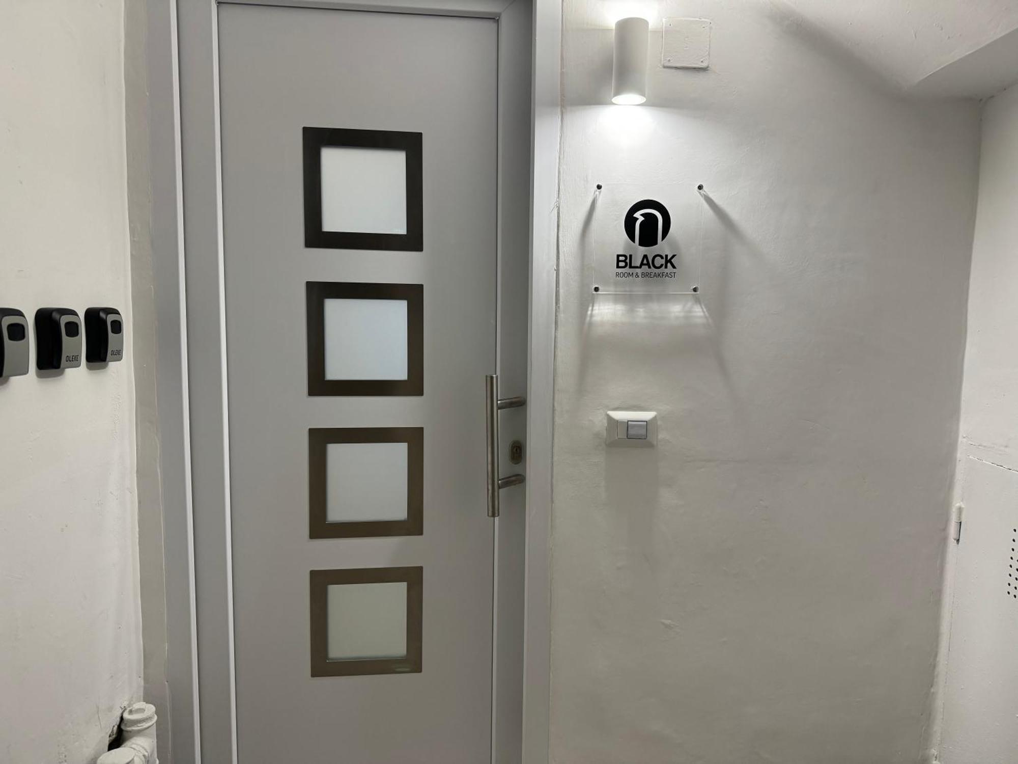Black Room & Breakfast Μπάρι Εξωτερικό φωτογραφία